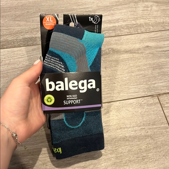 New!! Balega men's blue support socks - Picture 1 of 4
